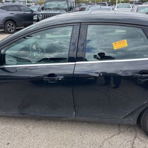 FORD FOCUS TITANIUM - 4