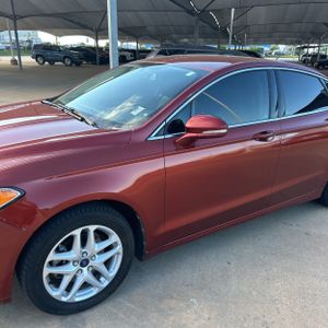 FORD FUSION SE - 2