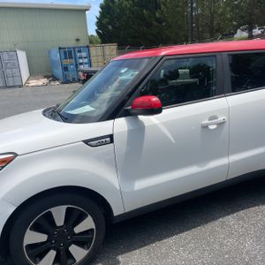صورة 2 لـ 2017 KIA SOUL +
