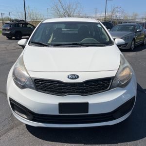 KIA RIO LX - 5