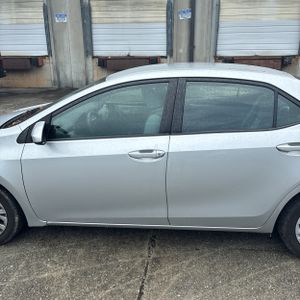 2018 Toyota COROLLA LE 照片 4