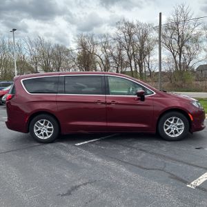 CHRYSLER VOYAGER LX - 10