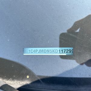 2019 JEEP CHEROKEE LIMITED — миниатюра 57