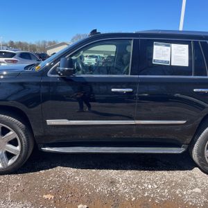 CADILLAC ESCALADE LUXURY - 4