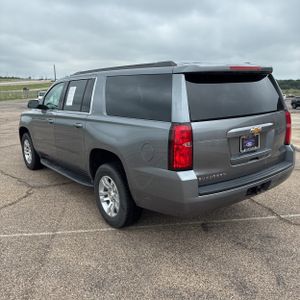 CHEVROLET SUBURBAN LT - 5