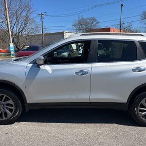 NISSAN ROGUE SL - 4