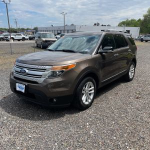 FORD EXPLORER XLT - 1