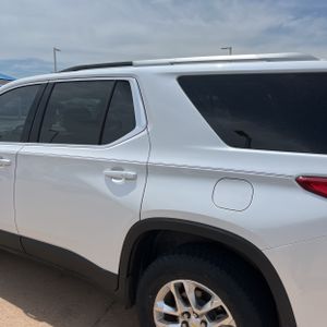 صورة 6 لـ 2018 Chevrolet TRAVERSE LT CLOTH