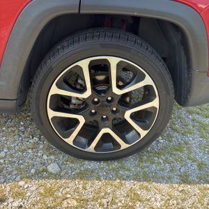 2019 JEEP COMPASS LIMITED — миниатюра 18