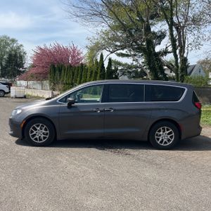 CHRYSLER PACIFICA TOURING - 3