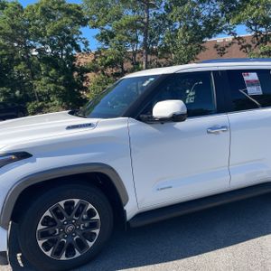 2025 Toyota SEQUOIA LIMITED photo 2