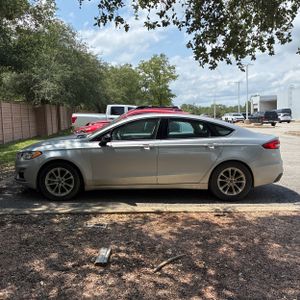 FORD FUSION SE - 3