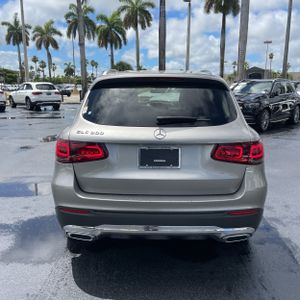 MERCEDES-BENZ GLC - 7