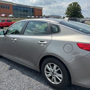 2018 KIA OPTIMA LX 照片 6