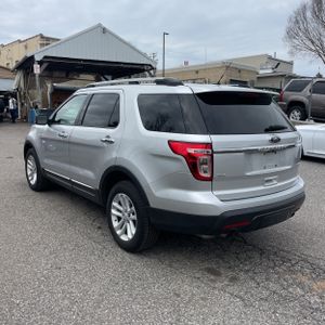 FORD EXPLORER XLT - 4