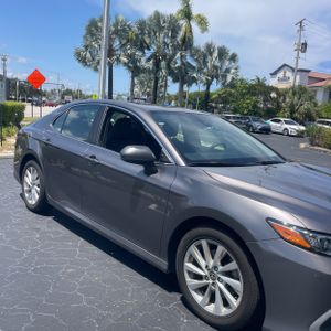 صورة مصغرة 13 لـ 2024 Toyota CAMRY LE