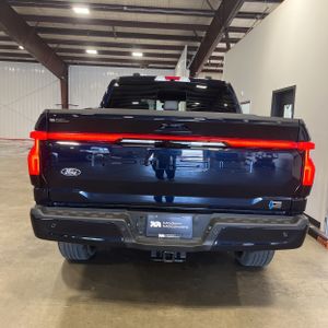 FORD F-150 LIGHTNING LARIAT - 7