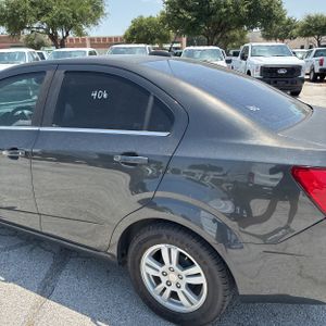 صورة 6 لـ 2016 Chevrolet SONIC LT AUTO