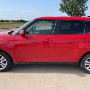 2021 KIA SOUL LX — фото 4