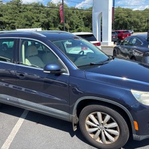 2011 Volkswagen TIGUAN S — фото 13