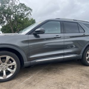 FORD EXPLORER PLATINUM - 4