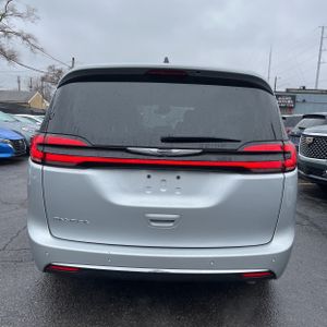 CHRYSLER PACIFICA TOURING L - 7