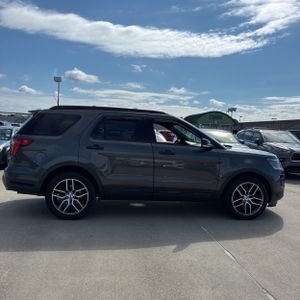 FORD EXPLORER SPORT - 10