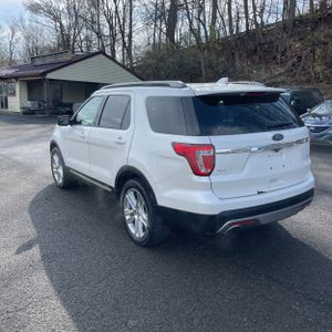 FORD EXPLORER XLT - 5