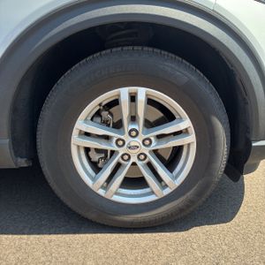 صورة مصغرة 20 لـ 2021 FORD EXPLORER XLT
