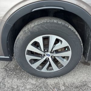 2021 Subaru OUTBACK PREMIUM — миниатюра 17