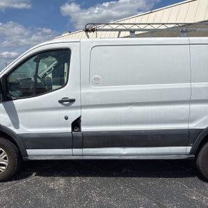 FORD TRANSIT 250 - 4