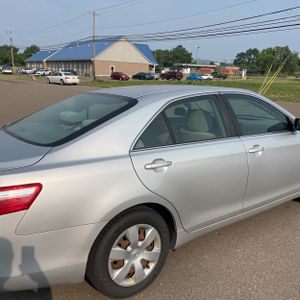 2009 Toyota CAMRY LE photo 9