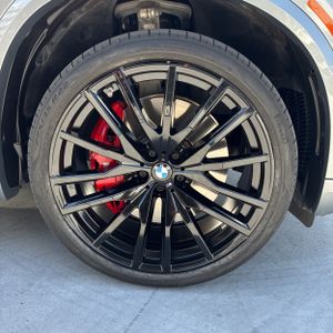 صورة مصغرة 20 لـ 2025 BMW X5 M60I