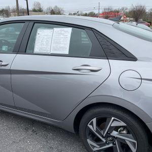 HYUNDAI ELANTRA SEL SPORT - 6