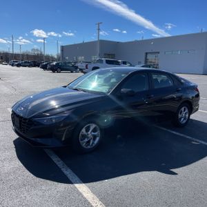 HYUNDAI ELANTRA SE - 4