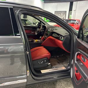 2017 Bentley BENTAYGA BASE — фото 32