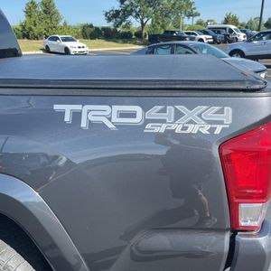 2017 Toyota TACOMA TRD SPORT 照片 23