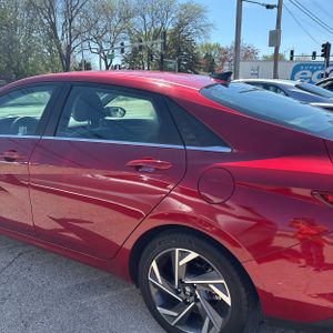 HYUNDAI ELANTRA LIMITED - 6