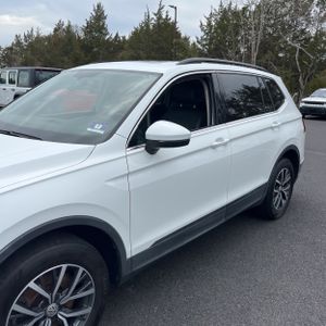 VOLKSWAGEN TIGUAN SE 4MOTION - 2