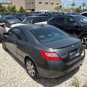 2010 Honda CIVIC LX 照片 4