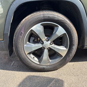 صورة مصغرة 17 لـ 2019 JEEP CHEROKEE LIMITED