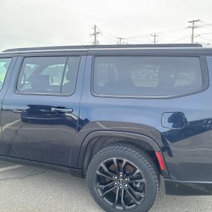 JEEP GRAND WAGONEER L OBSIDIAN - 6