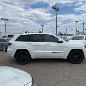 JEEP GRAND CHEROKEE - 10