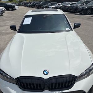 2025 BMW 330I 缩略图 15