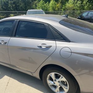 HYUNDAI ELANTRA SE - 6