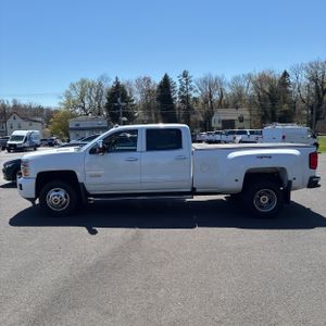 CHEVROLET SILVERADO 3500 HIGH COUNTRY - 3