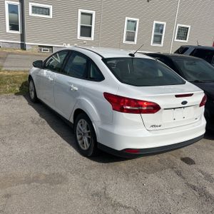 صورة 5 لـ 2017 FORD FOCUS SE