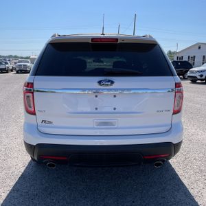 FORD EXPLORER XLT - 7