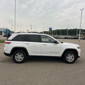 2023 JEEP GRAND CHEROKEE LAREDO 照片 10