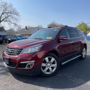 CHEVROLET TRAVERSE LT - 1